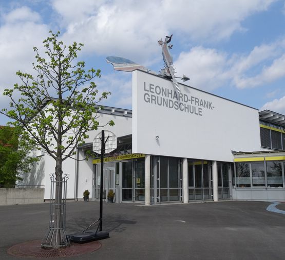 Leonhard-Frank Grundschule Schulhaus Heuchelhof