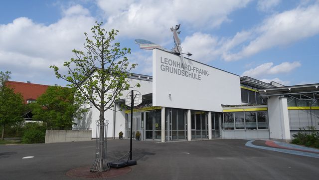 Leonhard-Frank Grundschule Schulhaus Heuchelhof