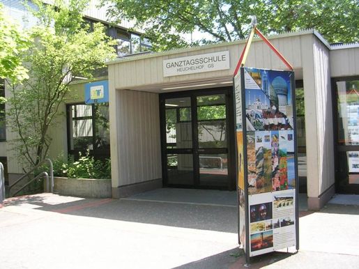 Haupteingang Grundschule Heuchelhof