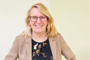 Dr. Ruth Klawitter